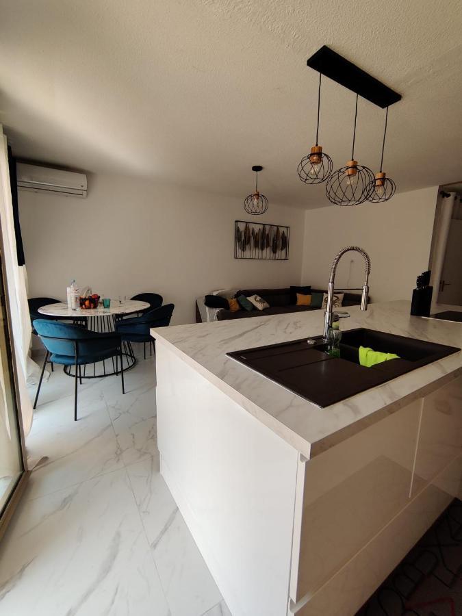 En Exclusivite T3 A 2 Pas Des Plages De St Raphael Saint-Raphael  Luaran gambar